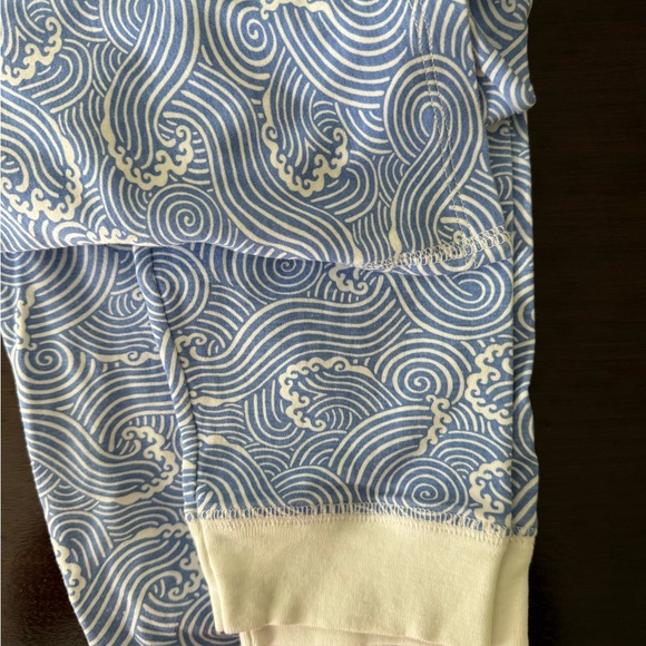 The Beaufort Bonnet Company pjs , 🌊 wave print - Picture 3 of 3